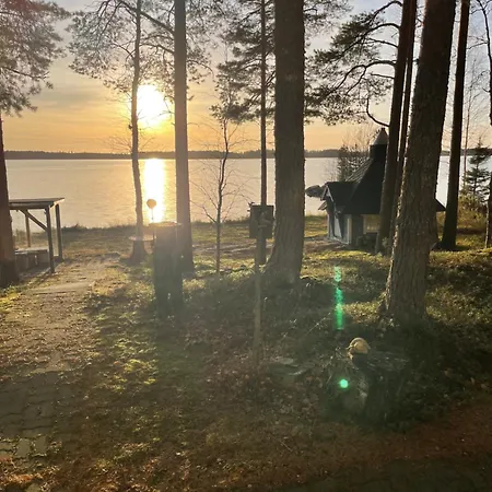 Villa Pahkaranta Lestijaerven Rannalla *