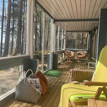 Villa Pahkaranta Lestijaerven Rannalla *