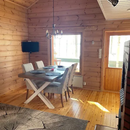 Pahkaranta Lestijaerven Rannalla Villa