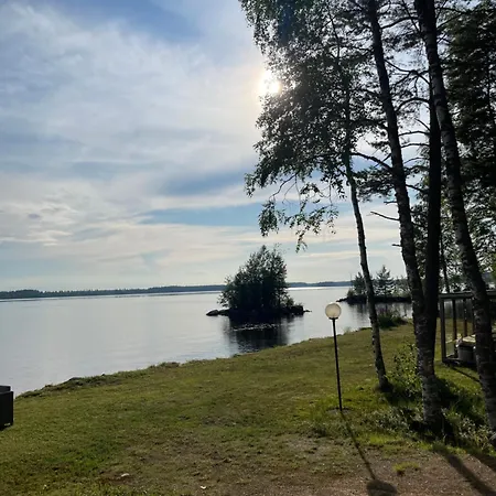 Villa Pahkaranta Lestijaerven Rannalla *
